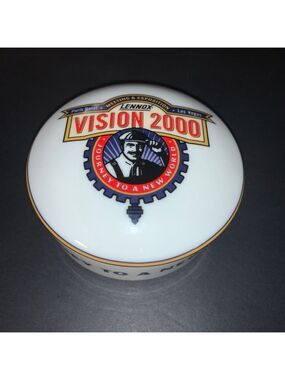 Lennox Vision 2000 Decorative Porcelain Box with lid